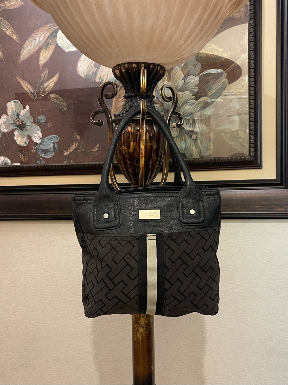 Tommy Hilfiger please check all picture of condition